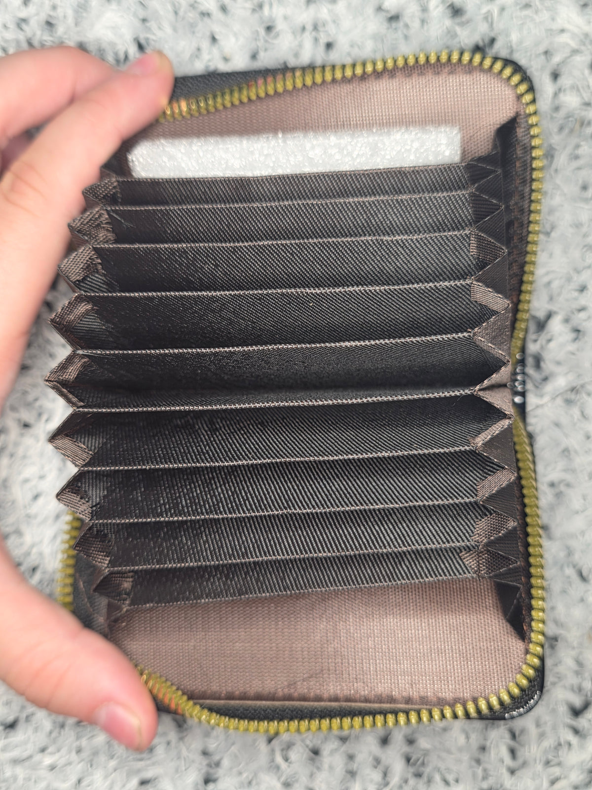 Holographic Wallet
