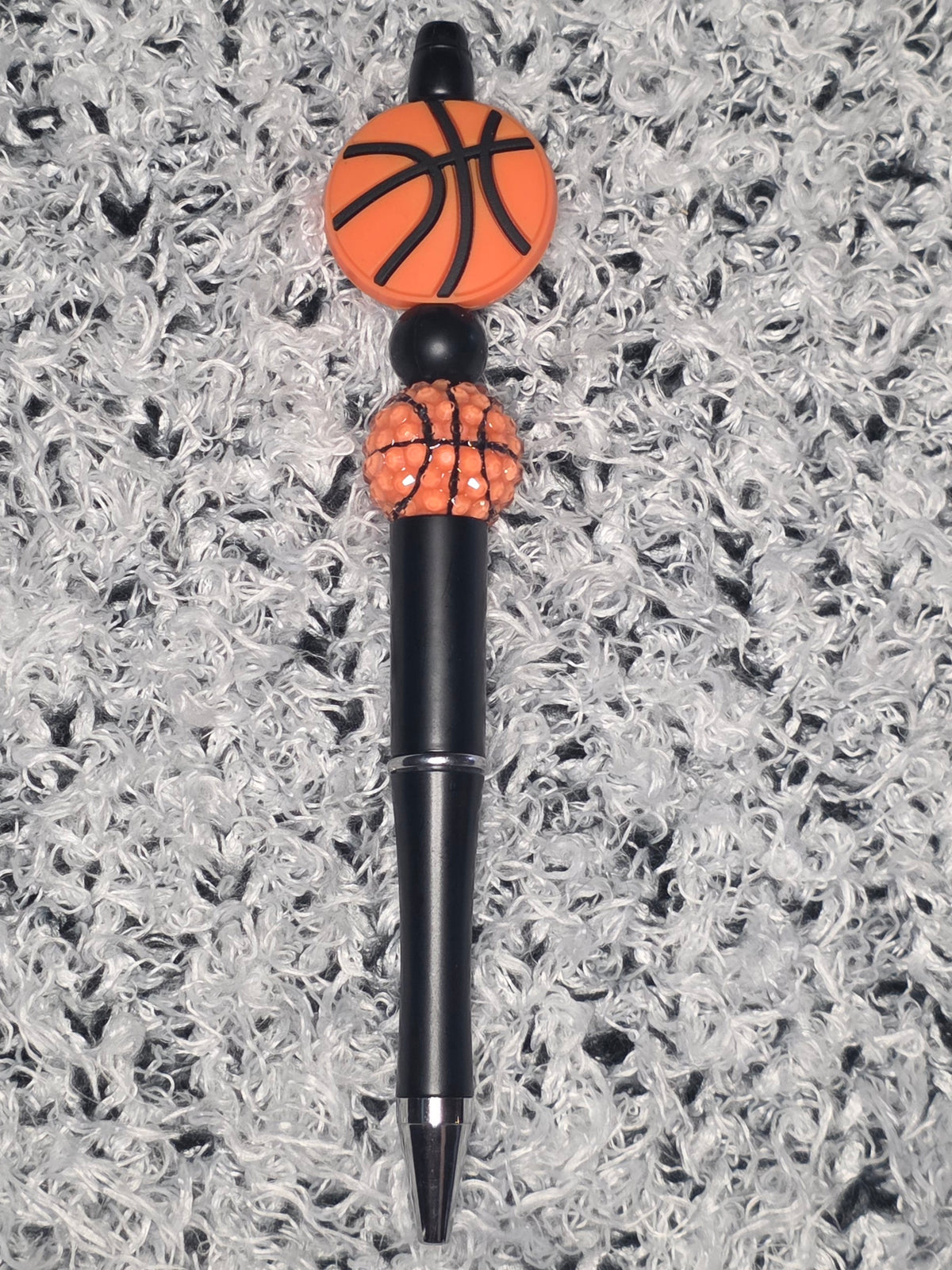 Basketball pen