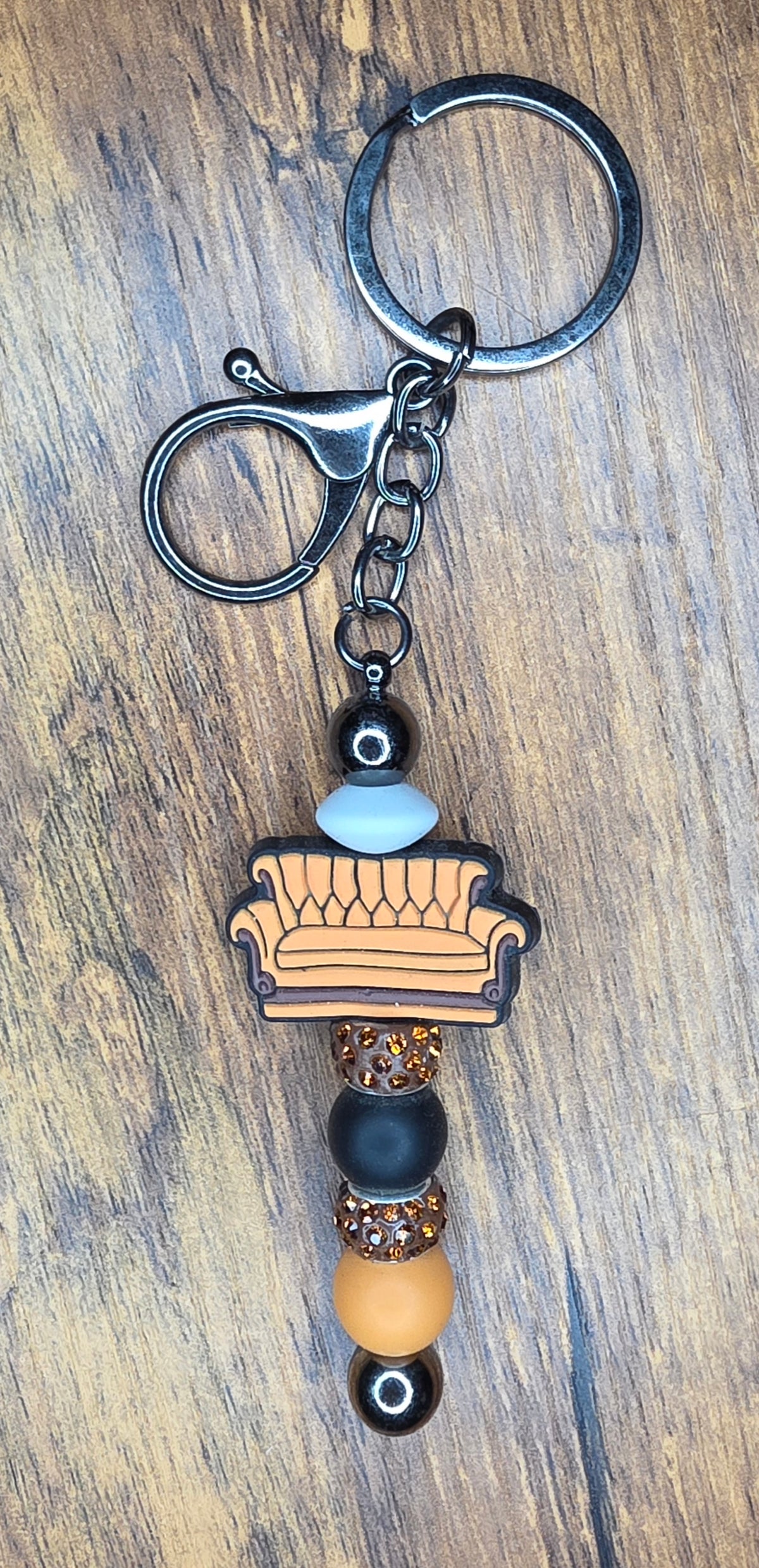 Friends couch bar keychain
